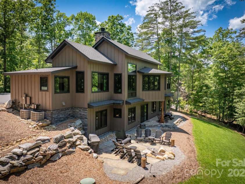 2126 Sycamore Drive, Nebo, NC 28761.  MLS# CAR4217121, YatesRealty ID 14931. 