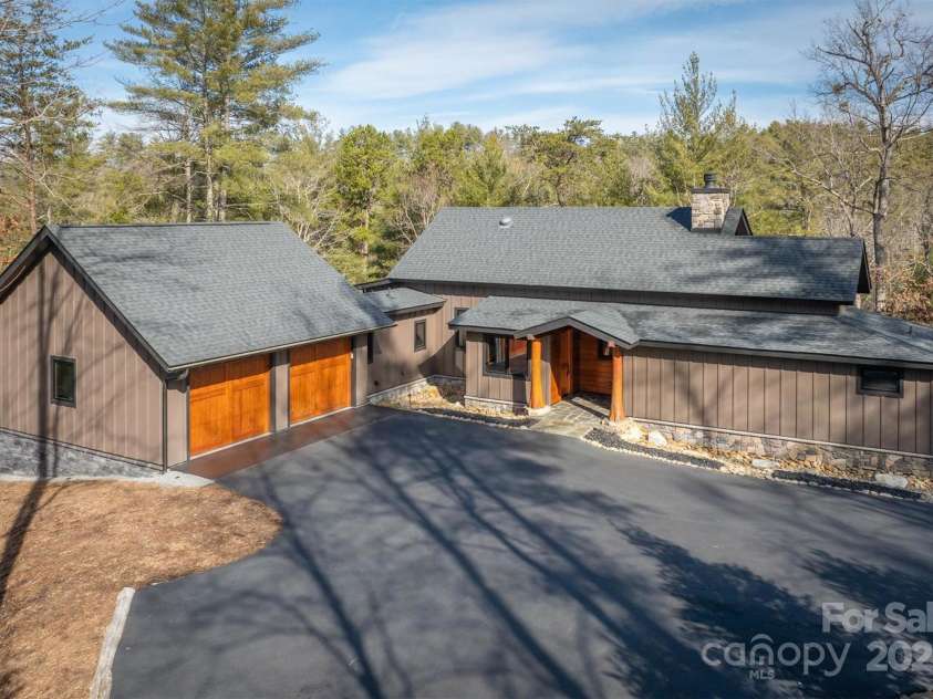 2126 Sycamore Drive, Nebo, NC 28761.  MLS# CAR4217121, YatesRealty ID 14931. 