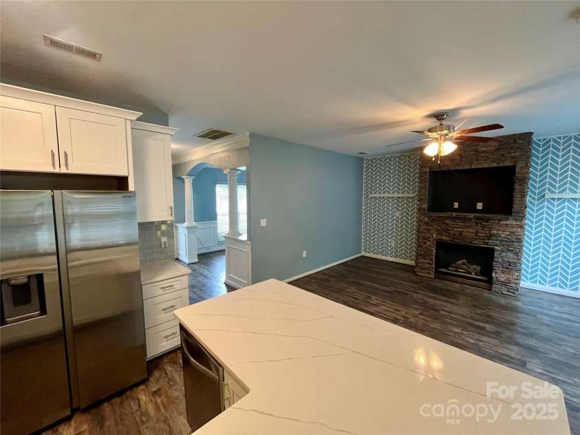 13241 Woodland Farm Drive, Charlotte, NC 28215.  MLS# CAR4254671, YatesRealty ID 14932. 