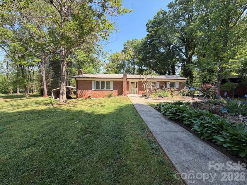 1044 Meadowbrook Lane, Newton, NC 28658.  MLS# CAR4374041, YatesRealty ID 14934. 