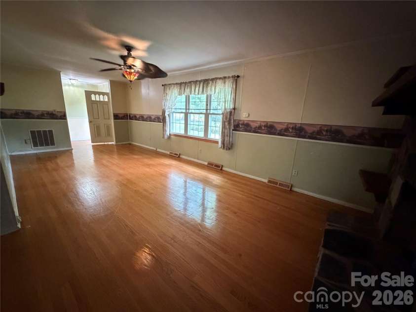 1044 Meadowbrook Lane, Newton, NC 28658.  MLS# CAR4374041, YatesRealty ID 14934. 