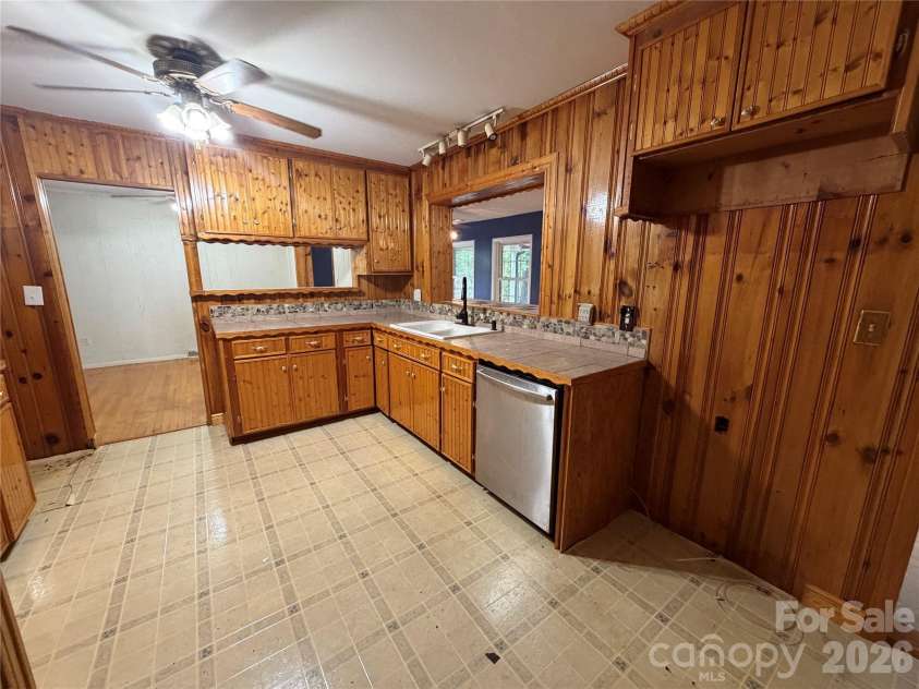 1044 Meadowbrook Lane, Newton, NC 28658.  MLS# CAR4374041, YatesRealty ID 14934. 