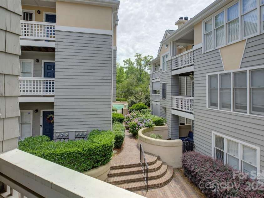 226 Queens Road, Charlotte, NC 28204.  MLS# CAR4261070, YatesRealty ID 14935. 