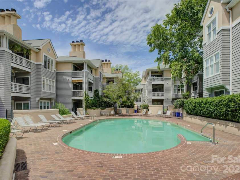 226 Queens Road, Charlotte, NC 28204.  MLS# CAR4261070, YatesRealty ID 14935. 
