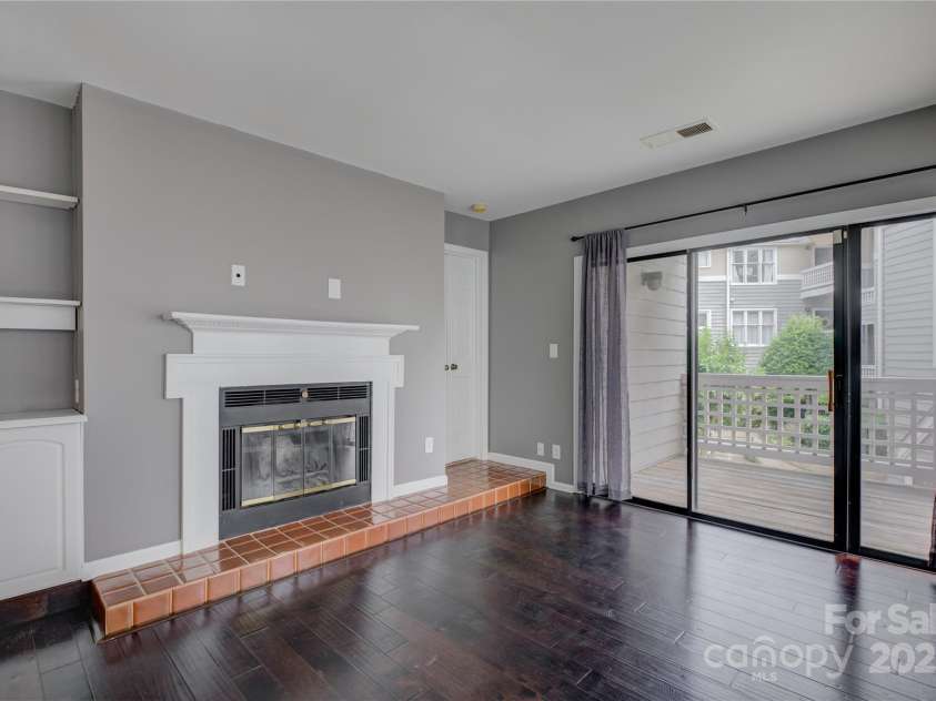 226 Queens Road, Charlotte, NC 28204.  MLS# CAR4261070, YatesRealty ID 14935. Fireplace with built-ins