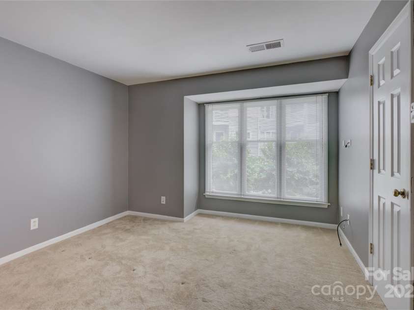 226 Queens Road, Charlotte, NC 28204.  MLS# CAR4261070, YatesRealty ID 14935. Primary Bedroom