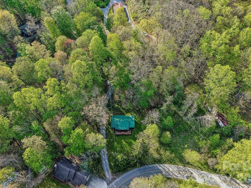 28 Mull Cove Road, Maggie Valley, NC 28751.  MLS# CAR4373936, YatesRealty ID 14935. 