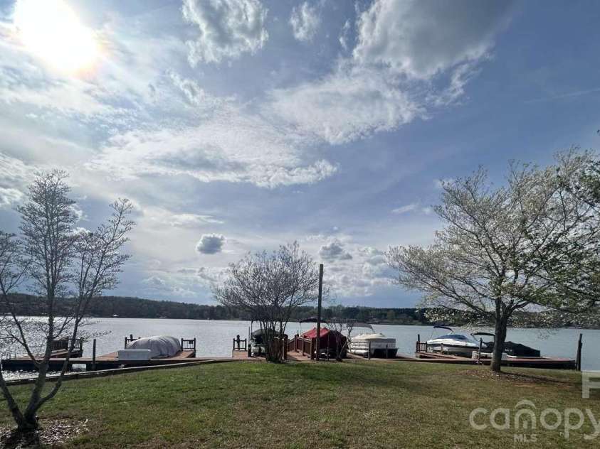 35 Iswa Drive, Taylorsville, NC 28681.  MLS# CAR4369331, YatesRealty ID 14937. 