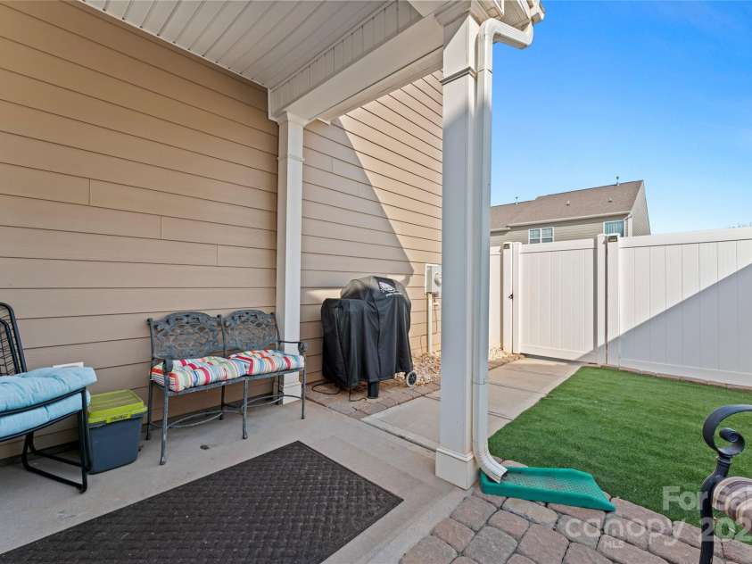 919 Pennington Drive, Lancaster, SC 29720.  MLS# CAR4228874, YatesRealty ID 14937. Fenced In Backyard with Turf