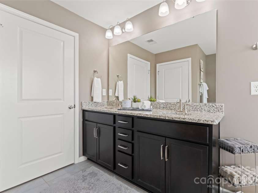 919 Pennington Drive, Lancaster, SC 29720.  MLS# CAR4228874, YatesRealty ID 14937. Primary Bathroom - Dual Vanities