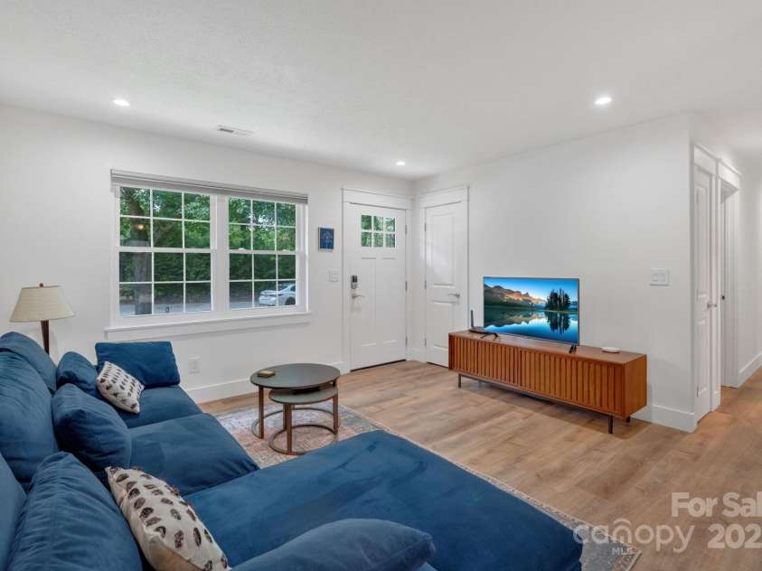 342 Silversteen Drive, Brevard, NC 28712.  MLS# CAR4261211, YatesRealty ID 14938. 