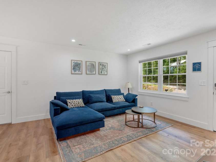 342 Silversteen Drive, Brevard, NC 28712.  MLS# CAR4261211, YatesRealty ID 14938. 