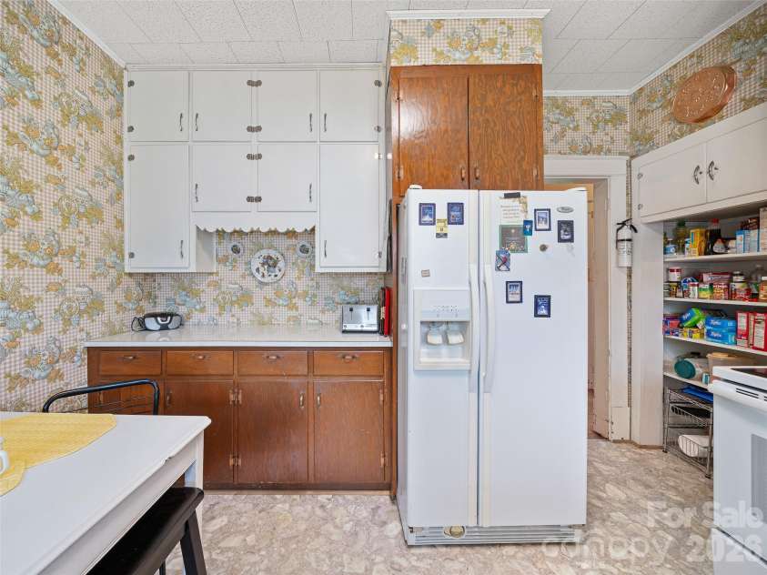 45 Summit Street, Burnsville, NC 28714.  MLS# CAR4372518, YatesRealty ID 14938. Kitchen