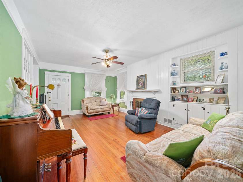 45 Summit Street, Burnsville, NC 28714.  MLS# CAR4372518, YatesRealty ID 14938. Living Room