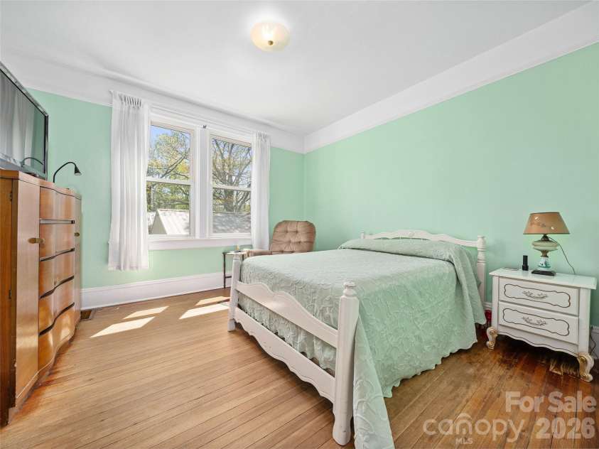 45 Summit Street, Burnsville, NC 28714.  MLS# CAR4372518, YatesRealty ID 14938. Primary Downstairs Bedroom