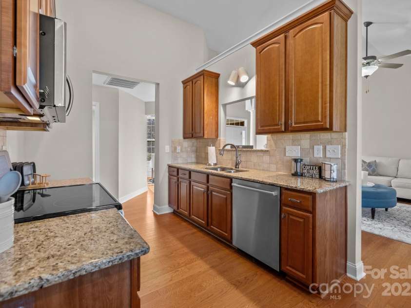 4405 Zee Court, Monroe, NC 28110.  MLS# CAR4224337, YatesRealty ID 14939. Updated Stainless Steel Appliances