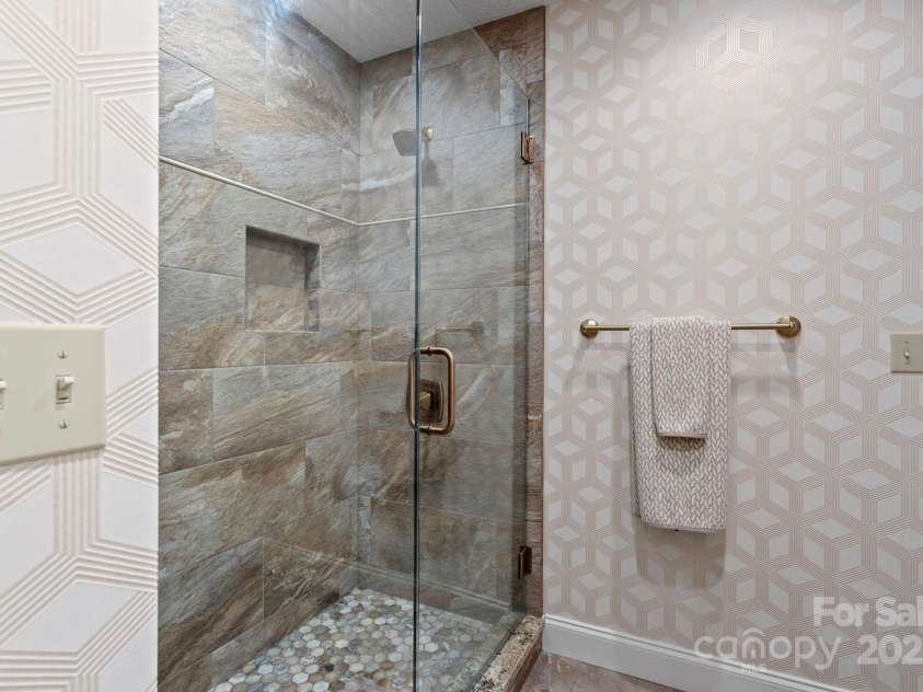 320 Dawnbrook Drive, Flat Rock, NC 28731.  MLS# CAR4312998, YatesRealty ID 1494. 