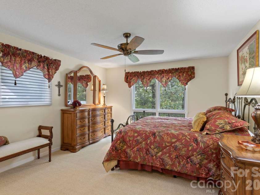 320 Dawnbrook Drive, Flat Rock, NC 28731.  MLS# CAR4376891, YatesRealty ID 1494. 