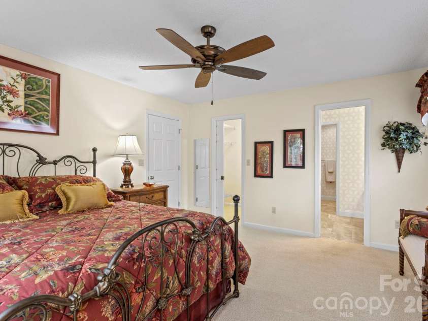 320 Dawnbrook Drive, Flat Rock, NC 28731.  MLS# CAR4376891, YatesRealty ID 1494. 
