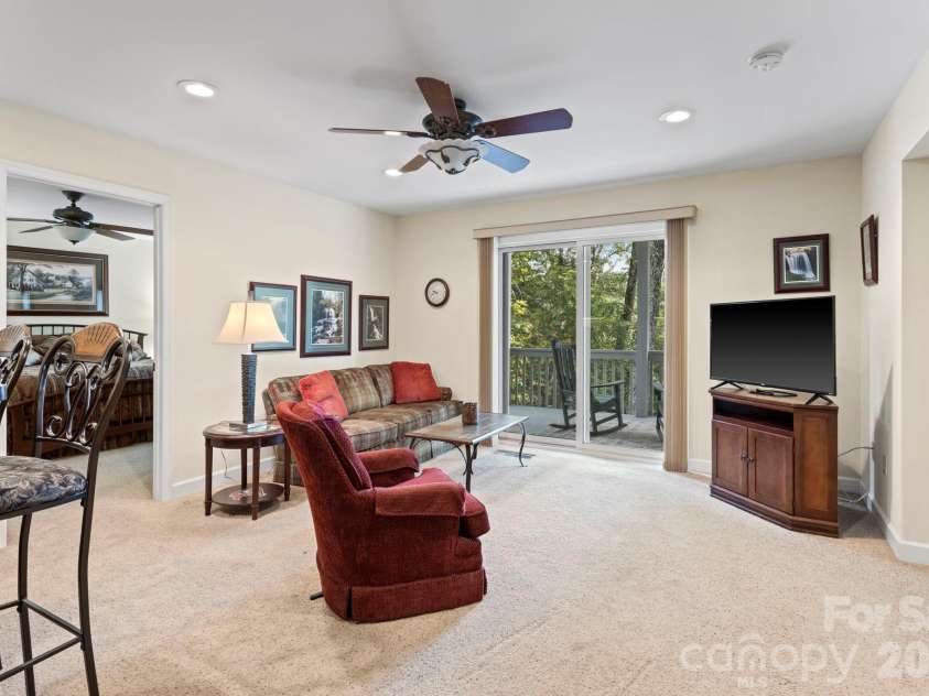 320 Dawnbrook Drive, Flat Rock, NC 28731.  MLS# CAR4376891, YatesRealty ID 1494. 