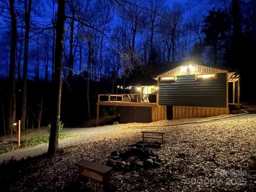 30 Rainbow Lake Circle, Black Mountain, NC 28711.  MLS# CAR4228159, YatesRealty ID 14941. 