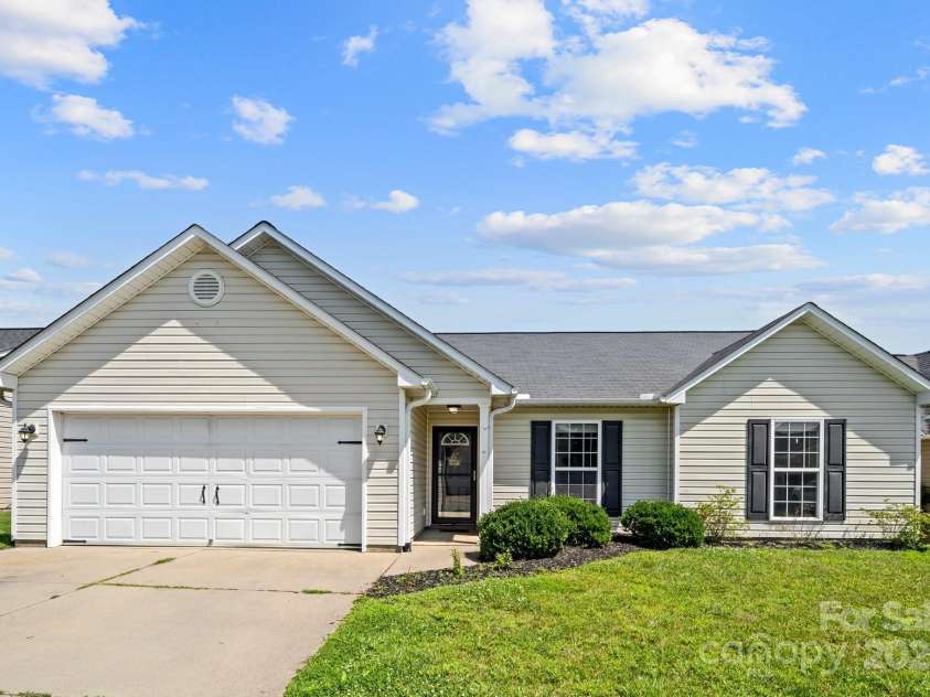 160 Lumber River Road, Fletcher, NC 28732.  MLS# CAR4242814, YatesRealty ID 14942. 