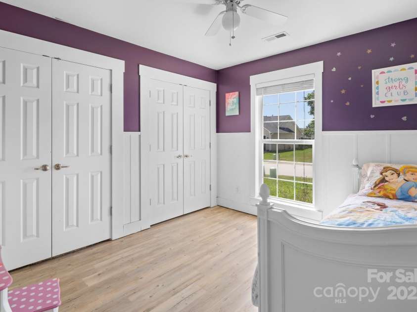 160 Lumber River Road, Fletcher, NC 28732.  MLS# CAR4242814, YatesRealty ID 14942. 
