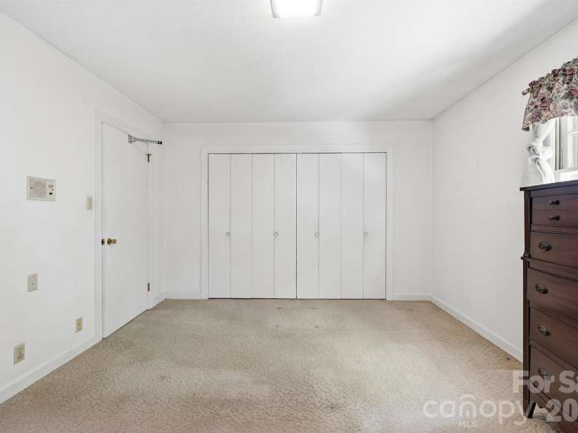 4543 Hickory Boulevard, Granite Falls, NC 28630.  MLS# CAR4374200, YatesRealty ID 14943. 