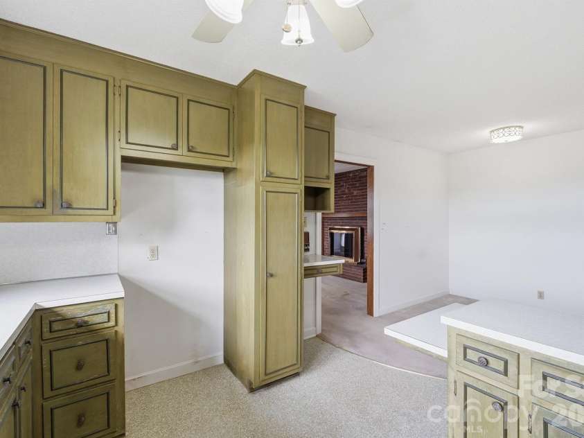 4543 Hickory Boulevard, Granite Falls, NC 28630.  MLS# CAR4374200, YatesRealty ID 14943. 