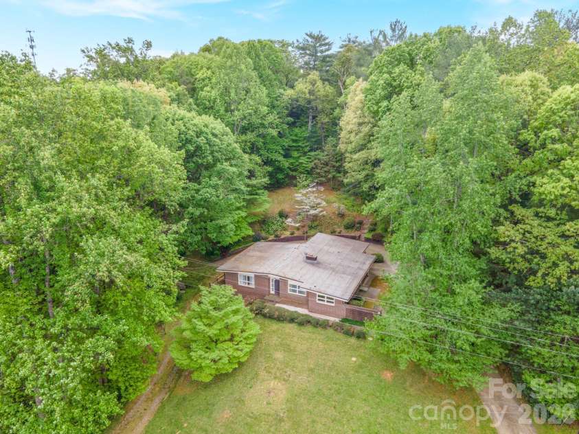 4543 Hickory Boulevard, Granite Falls, NC 28630.  MLS# CAR4374200, YatesRealty ID 14943. 