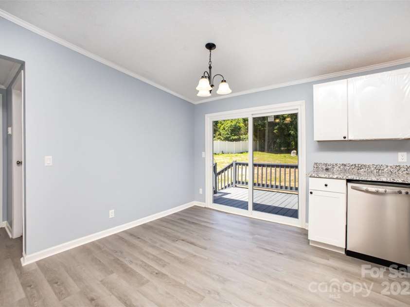 4750 Enochville Road, Kannapolis, NC 28081.  MLS# CAR4261423, YatesRealty ID 14943. 