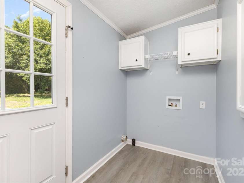 4750 Enochville Road, Kannapolis, NC 28081.  MLS# CAR4261423, YatesRealty ID 14943. 