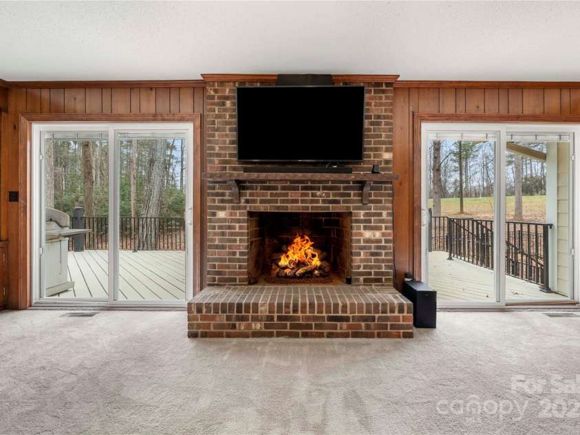 64 Timberidge Drive, Lake Wylie, SC 29710.  MLS# CAR4257751, YatesRealty ID 14944. 