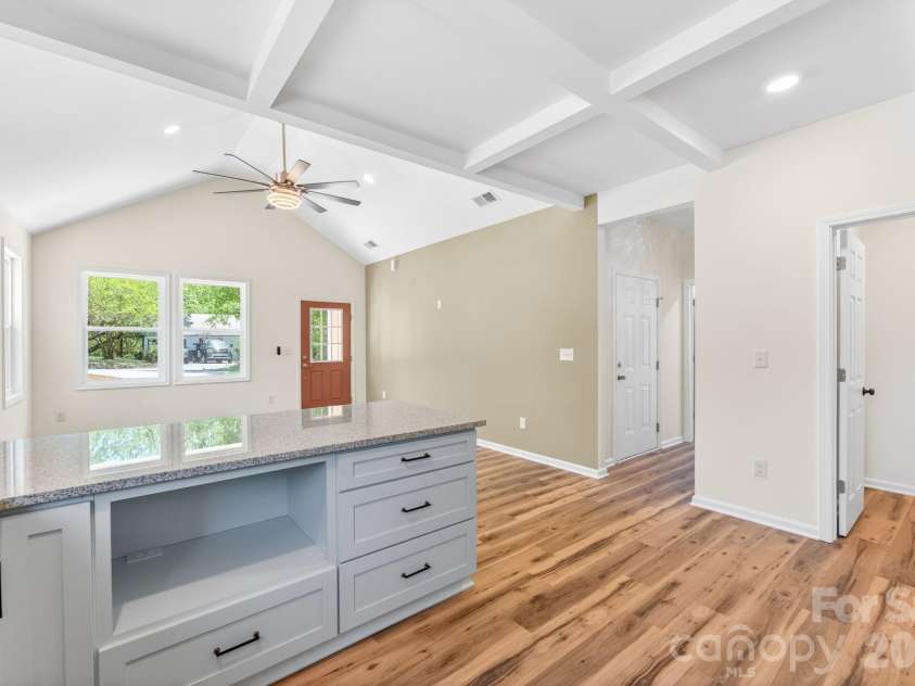 2016 Willis Drive, Shelby, NC 28152.  MLS# CAR4372059, YatesRealty ID 14945. 