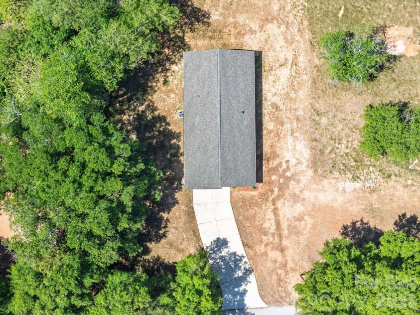 2016 Willis Drive, Shelby, NC 28152.  MLS# CAR4372059, YatesRealty ID 14945. 