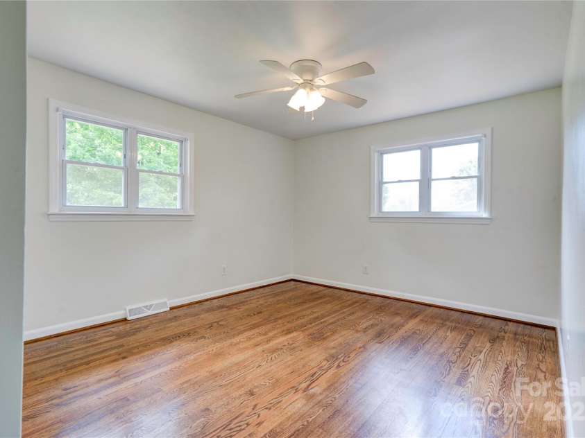 504 Forest Ridge Drive, Shelby, NC 28152.  MLS# CAR4258867, YatesRealty ID 14945. Bedroom 3