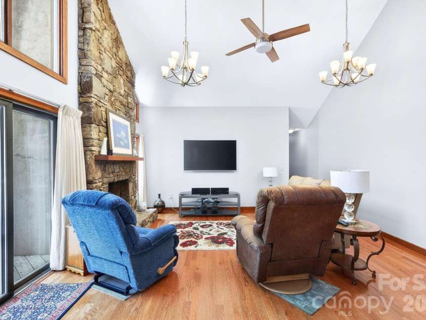 114 Timber Creek Road, Laurel Park, NC 28739.  MLS# CAR4371818, YatesRealty ID 14946. Excellent Space for Entertaining