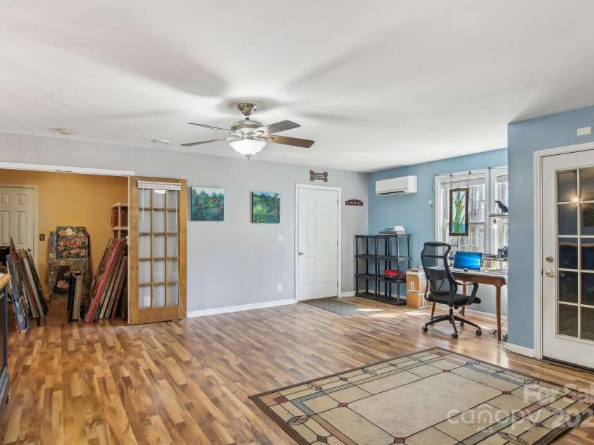 25 Sunset View Drive, Horse Shoe, NC 28742.  MLS# CAR4240179, YatesRealty ID 14948. 