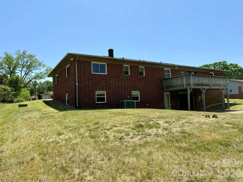 3195 Westview Street, Valdese, NC 28690.  MLS# CAR4372995, YatesRealty ID 14949. 