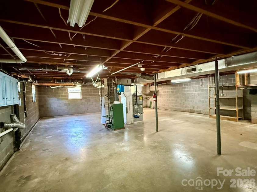 3195 Westview Street, Valdese, NC 28690.  MLS# CAR4372995, YatesRealty ID 14949. 