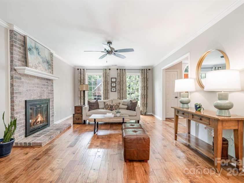 8700 Thornbury Lane, Huntersville, NC 28078.  MLS# CAR4259824, YatesRealty ID 14949. 