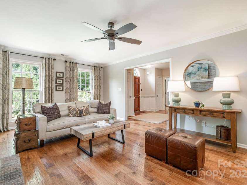 8700 Thornbury Lane, Huntersville, NC 28078.  MLS# CAR4259824, YatesRealty ID 14949. 