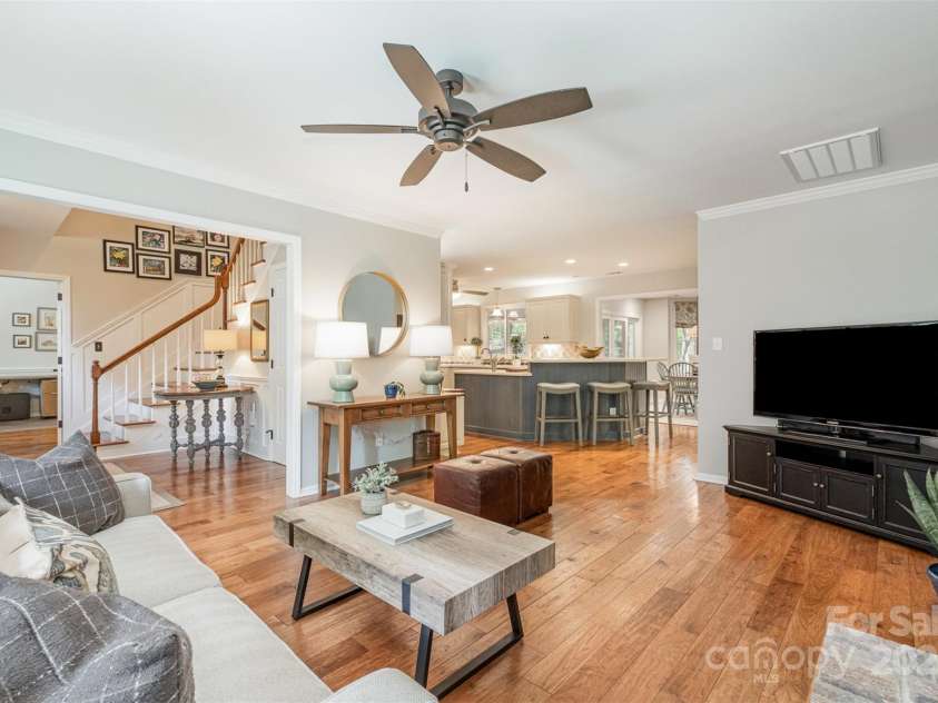 8700 Thornbury Lane, Huntersville, NC 28078.  MLS# CAR4259824, YatesRealty ID 14949. 