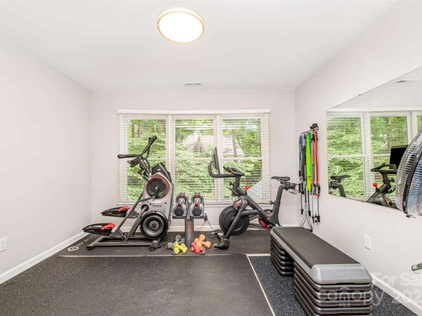 8700 Thornbury Lane, Huntersville, NC 28078.  MLS# CAR4259824, YatesRealty ID 14949. 