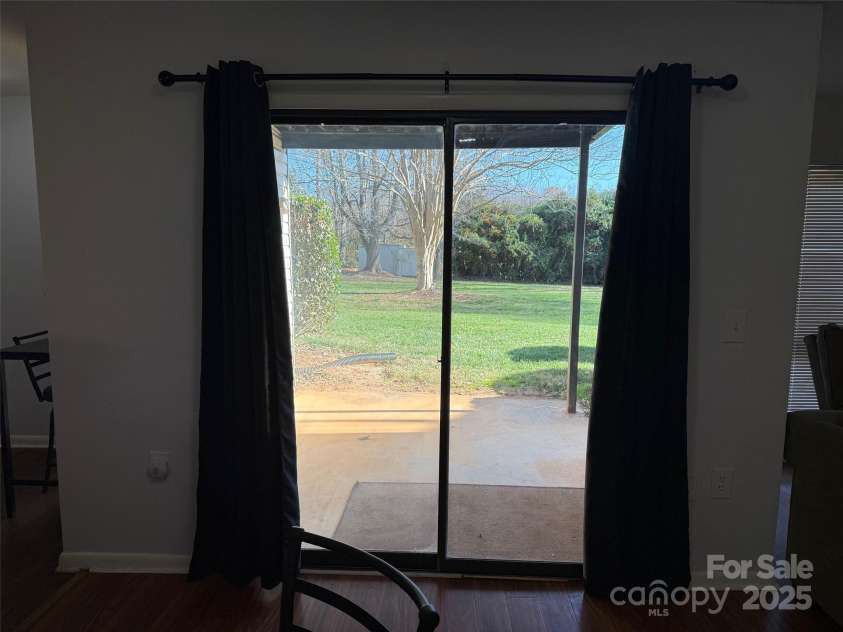 4823 Spring Lake Drive, Charlotte, NC 28212.  MLS# CAR4331709, YatesRealty ID 1495. 