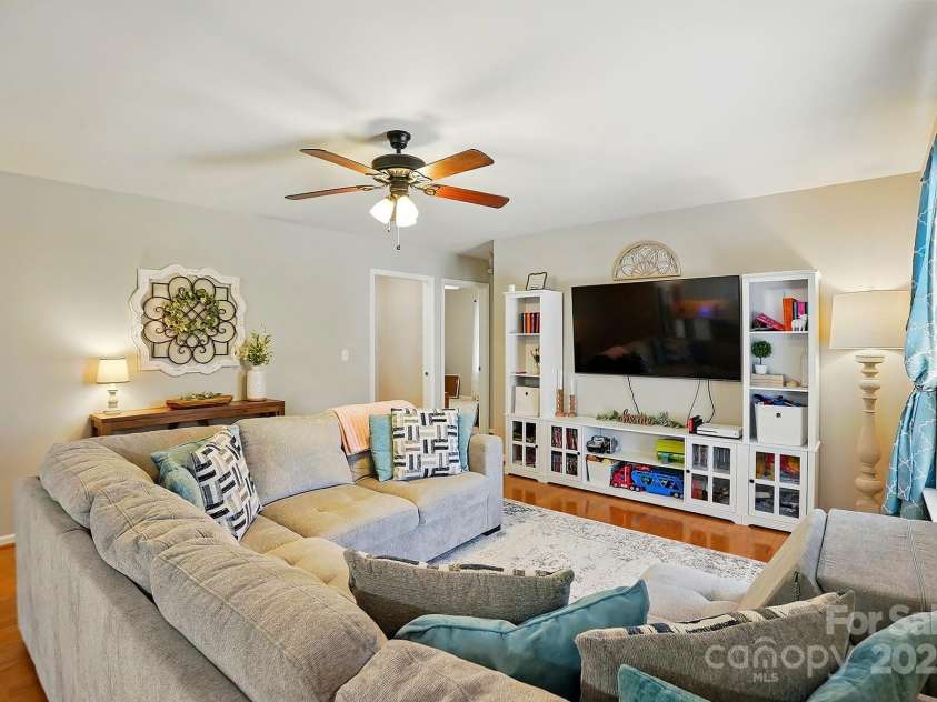 5359 Lake Glenn Drive, Stanfield, NC 28163.  MLS# CAR4259331, YatesRealty ID 14950. 