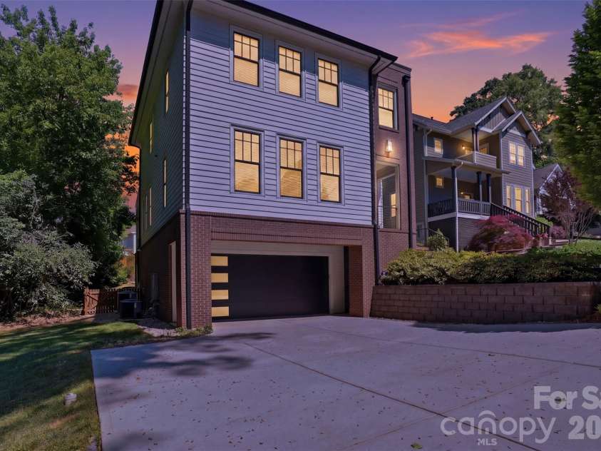 630 Welker Street, Charlotte, NC 28204.  MLS# CAR4370275, YatesRealty ID 14951. 