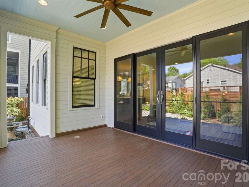 630 Welker Street, Charlotte, NC 28204.  MLS# CAR4370275, YatesRealty ID 14951. 