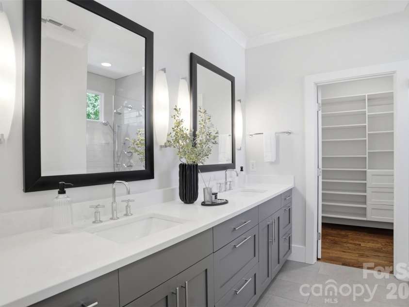 630 Welker Street, Charlotte, NC 28204.  MLS# CAR4370275, YatesRealty ID 14951. 