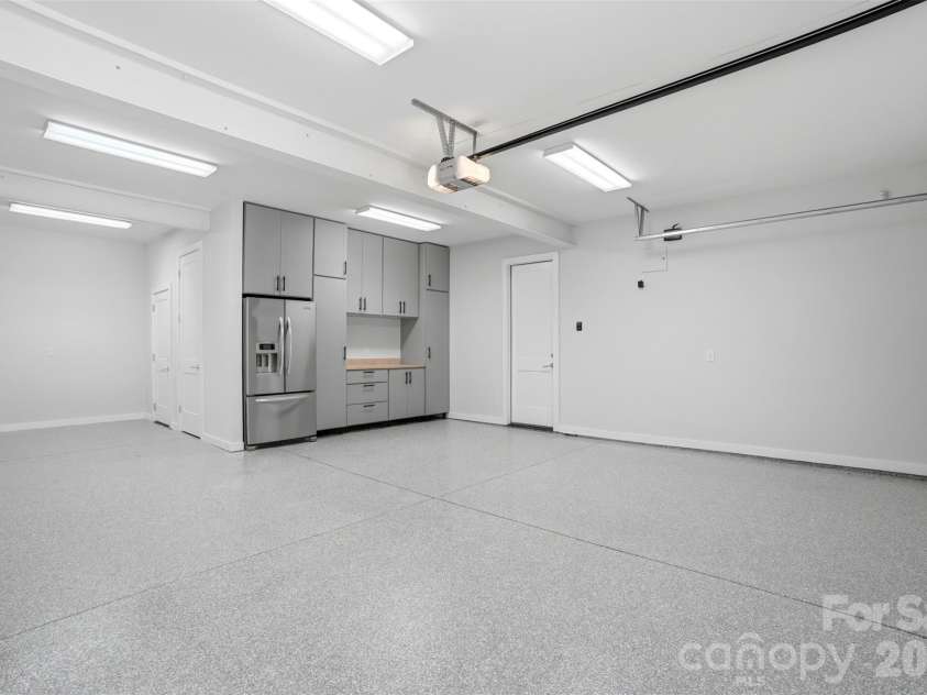 630 Welker Street, Charlotte, NC 28204.  MLS# CAR4370275, YatesRealty ID 14951. 
